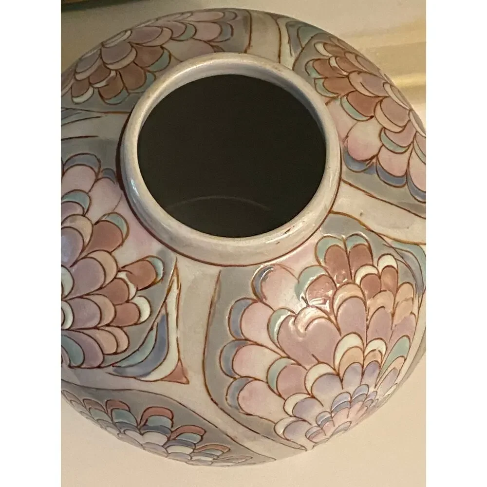 Vintage Pastel Feathered art Nouveau Style Deco Art vase MCM